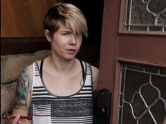 смотреть онлайн бесплатно порно блондинка изменяет мужу с соседом